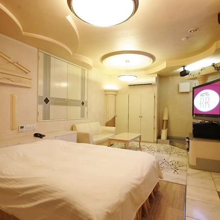 יוקאיצ'י Hotel Rr (Adults Only) מראה חיצוני תמונה