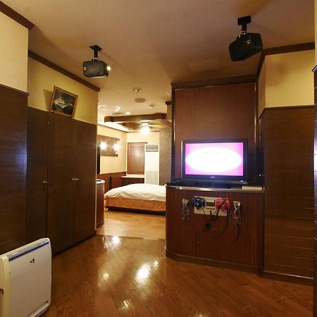 יוקאיצ'י Hotel Rr (Adults Only) מראה חיצוני תמונה