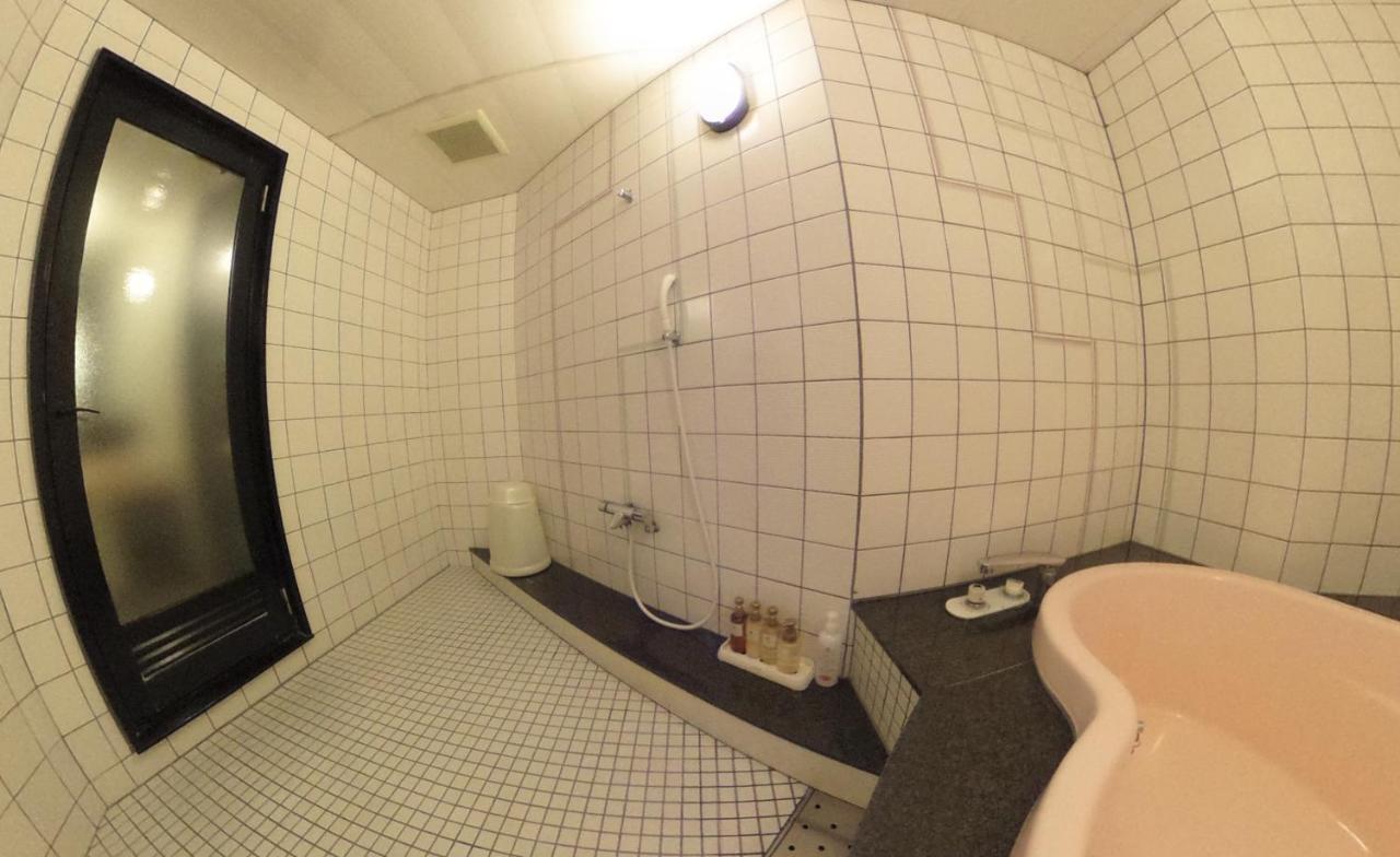 יוקאיצ'י Hotel Rr (Adults Only) מראה חיצוני תמונה