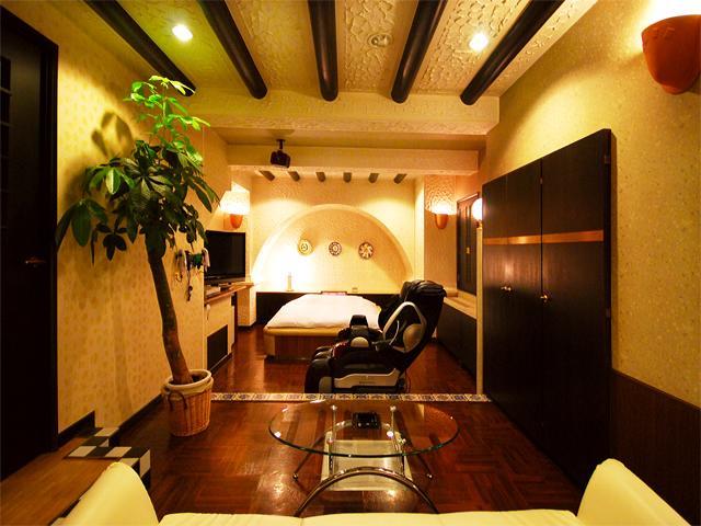 יוקאיצ'י Hotel Rr (Adults Only) מראה חיצוני תמונה